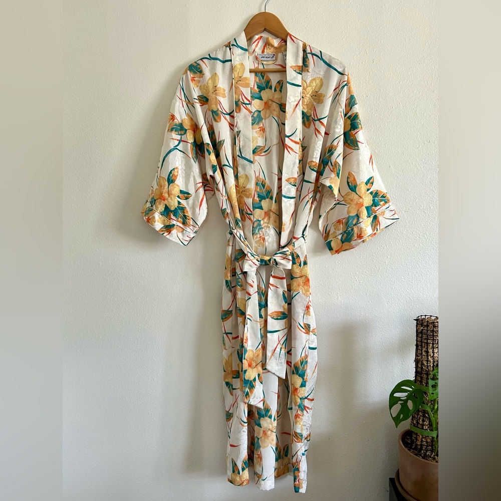 Vtg Lord & Taylor Floral Robe